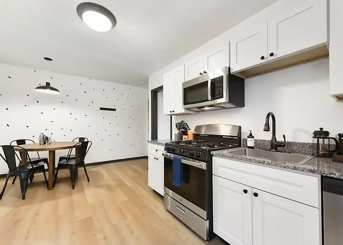 Hostwise - Butler St, Off-street Parking, Brand New! * Pittsburgh