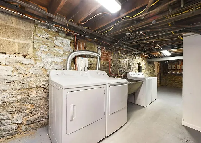 Hostwise - Butler St, Off-street Parking, Brand New! Apartment