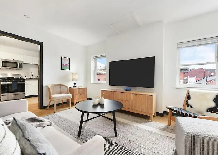 Apartment Hostwise - Butler St, Off-street Parking, Brand New! Pittsburgh